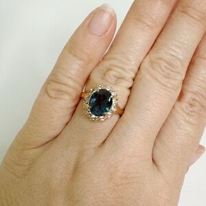 Blue Oval Crystal Halo Ring Gold Plated Size 8 Dainty Princesscore